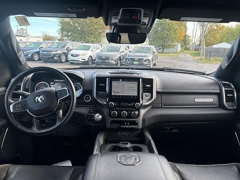 RAM 1500 Laramie 4x4 Crew Cab 5'7" Box 2024