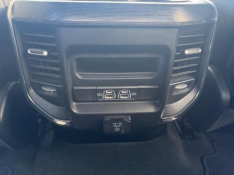 RAM 1500 Laramie 4x4 Crew Cab 5'7" Box 2024