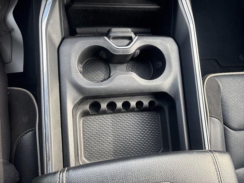 RAM 1500 Laramie 4x4 Crew Cab 5'7" Box 2024