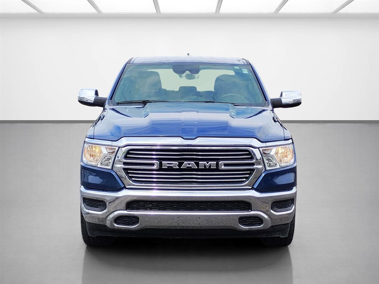 RAM 1500 Laramie 4x4 Crew Cab 5'7" Box 2024