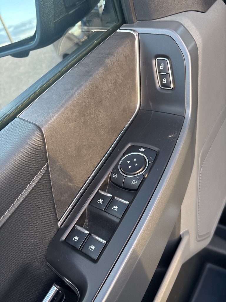 Ford F-150 XLT 4WD SuperCrew 5.5' Box 2024 Ford F-150 XLT 4WD SuperCrew 5.5' Box 2024