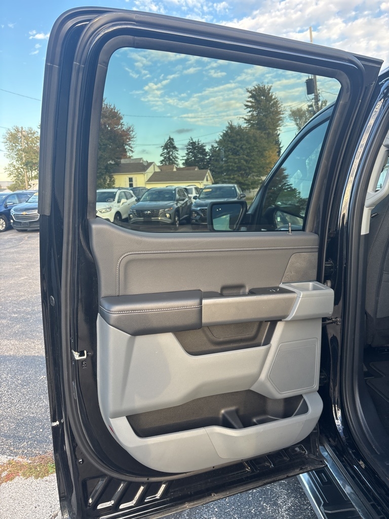 Ford F-150 XLT 4WD SuperCrew 5.5' Box 2024 Ford F-150 XLT 4WD SuperCrew 5.5' Box 2024