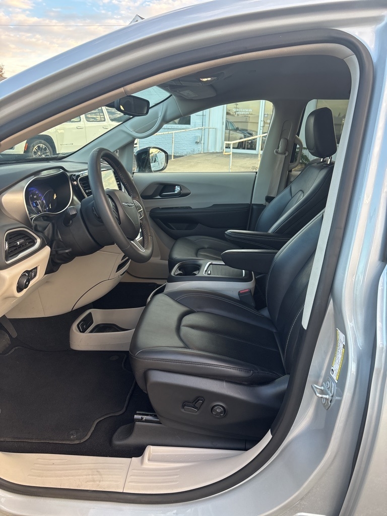 Chrysler Pacifica Touring L FWD 2024 Chrysler Pacifica Touring L FWD 2024