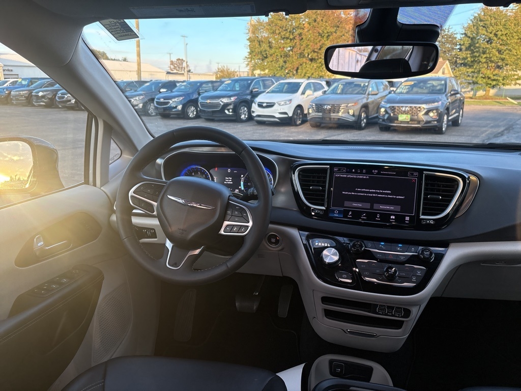 Chrysler Pacifica Touring L FWD 2024 Chrysler Pacifica Touring L FWD 2024