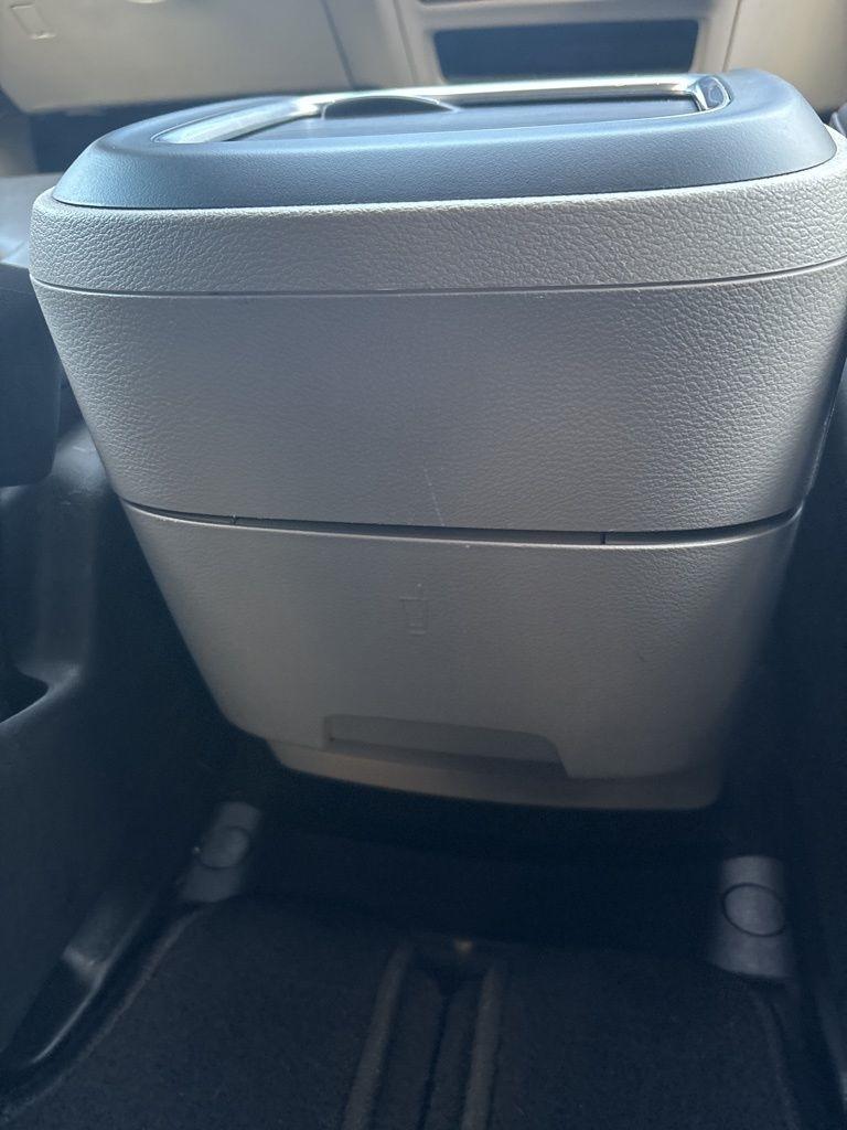 Chrysler Pacifica Touring L FWD 2024