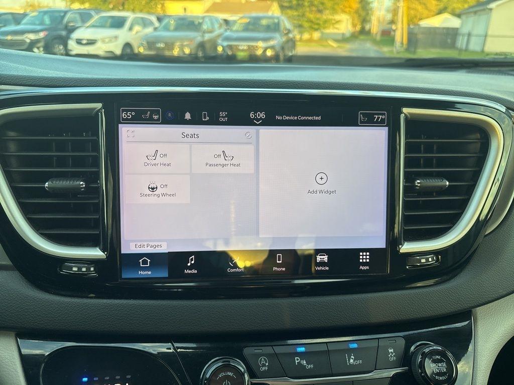 Chrysler Pacifica Touring L FWD 2024