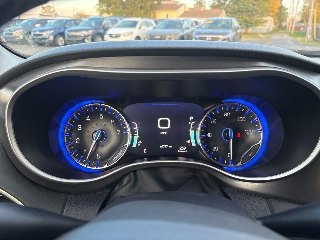 Chrysler Pacifica Touring L FWD 2024