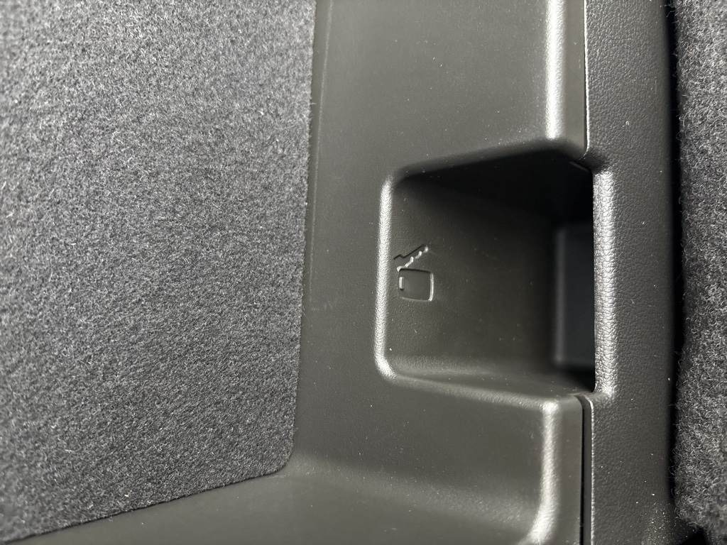 GMC Sierra 1500 4WD Crew Cab 147" SLT 2024 GMC Sierra 1500 4WD Crew Cab 147" SLT 2024