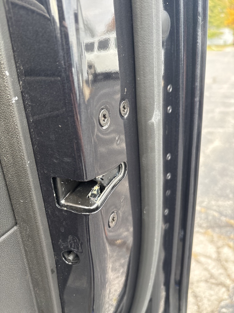 GMC Sierra 1500 4WD Crew Cab 147" SLT 2024