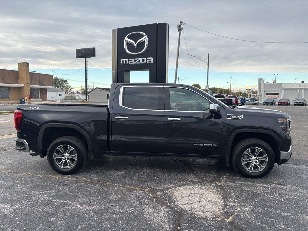 GMC Sierra 1500 4WD Crew Cab 147" SLT 2024