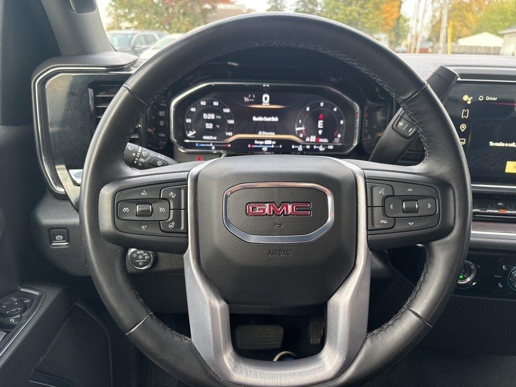 GMC Sierra 1500 4WD Crew Cab 147" SLT 2024