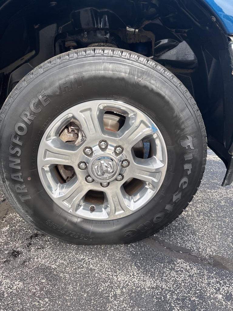 RAM 2500 Big Horn 4x4 Crew Cab 6'4" Box 2023 RAM 2500 Big Horn 4x4 Crew Cab 6'4" Box 2023