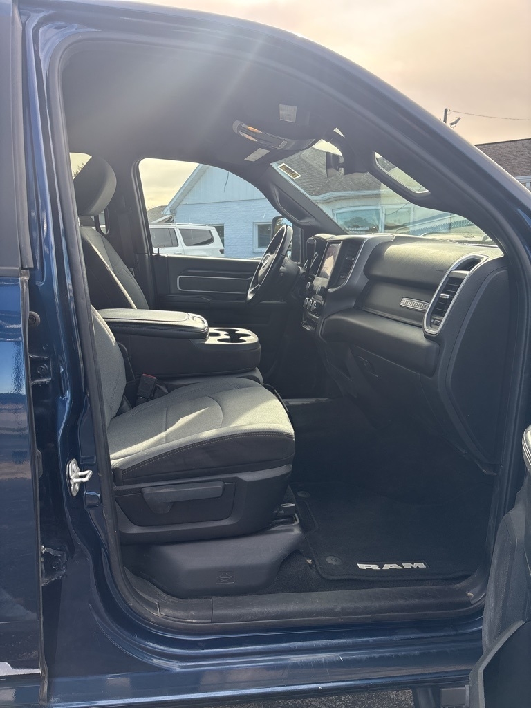 RAM 2500 Big Horn 4x4 Crew Cab 6'4" Box 2023 RAM 2500 Big Horn 4x4 Crew Cab 6'4" Box 2023