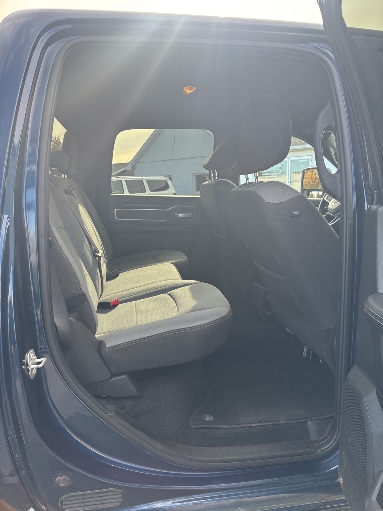 RAM 2500 Big Horn 4x4 Crew Cab 6'4" Box 2023 RAM 2500 Big Horn 4x4 Crew Cab 6'4" Box 2023