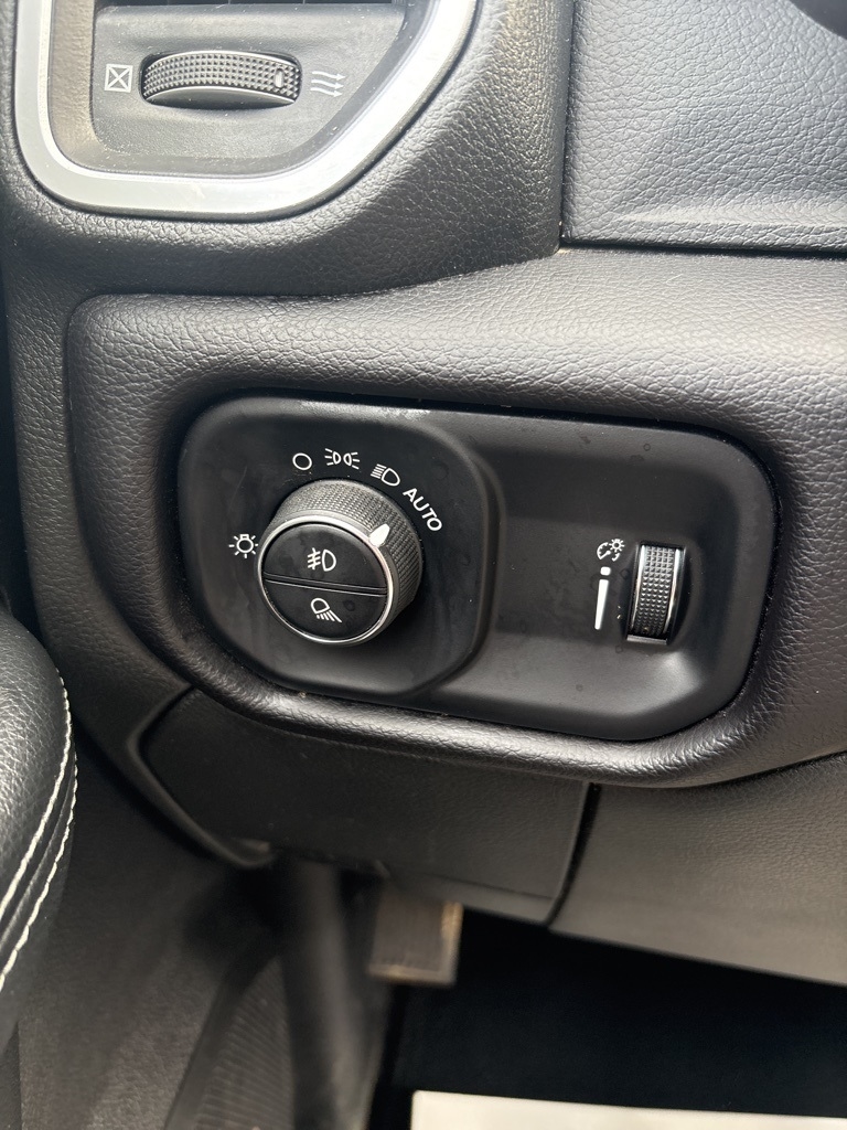 RAM 2500 Big Horn 4x4 Crew Cab 6'4" Box 2023 RAM 2500 Big Horn 4x4 Crew Cab 6'4" Box 2023