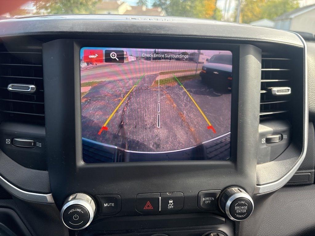 RAM 2500 Big Horn 4x4 Crew Cab 6'4" Box 2023