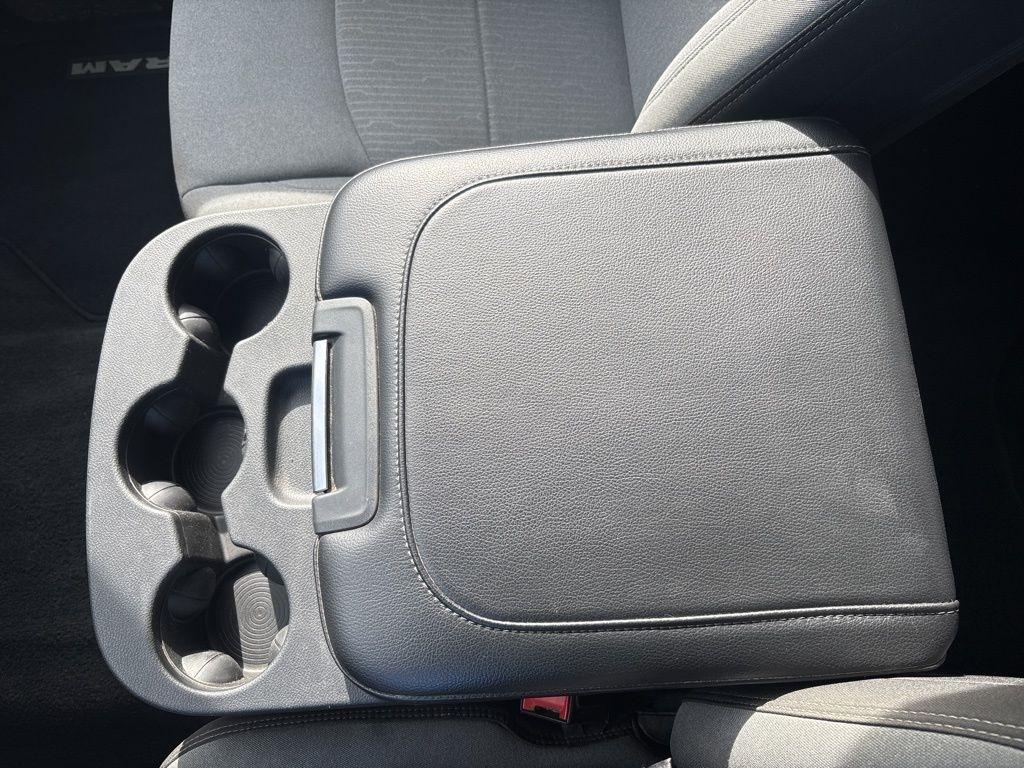 RAM 2500 Big Horn 4x4 Crew Cab 6'4" Box 2023