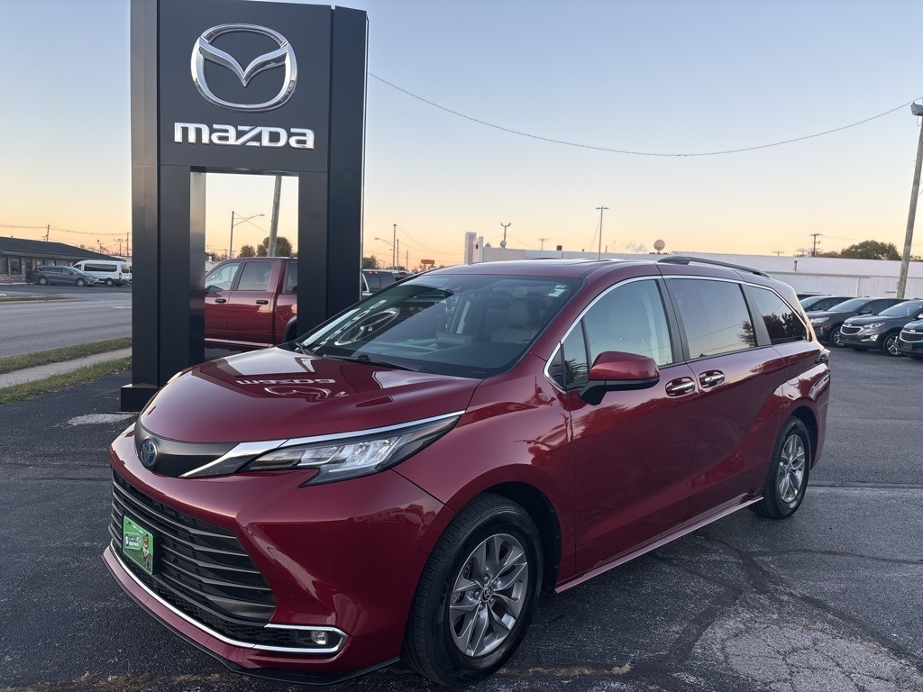 Toyota Sienna XLE FWD 8-Passenger (Natl) 2023 Toyota Sienna XLE FWD 8-Passenger (Natl) 2023