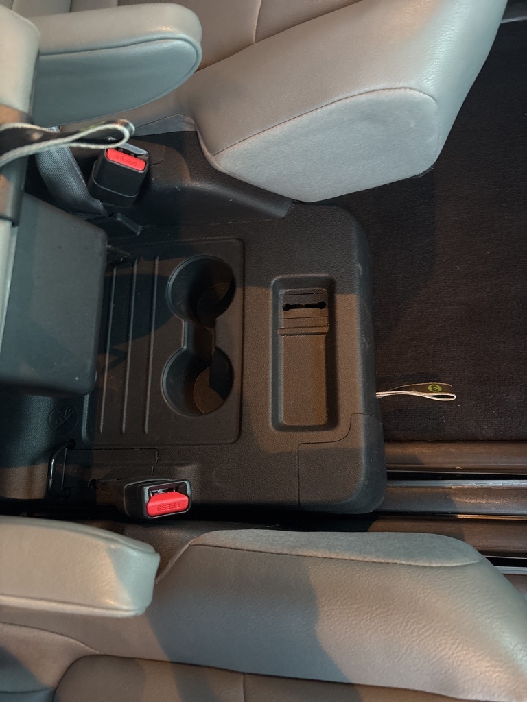 Toyota Sienna XLE FWD 8-Passenger (Natl) 2023 Toyota Sienna XLE FWD 8-Passenger (Natl) 2023