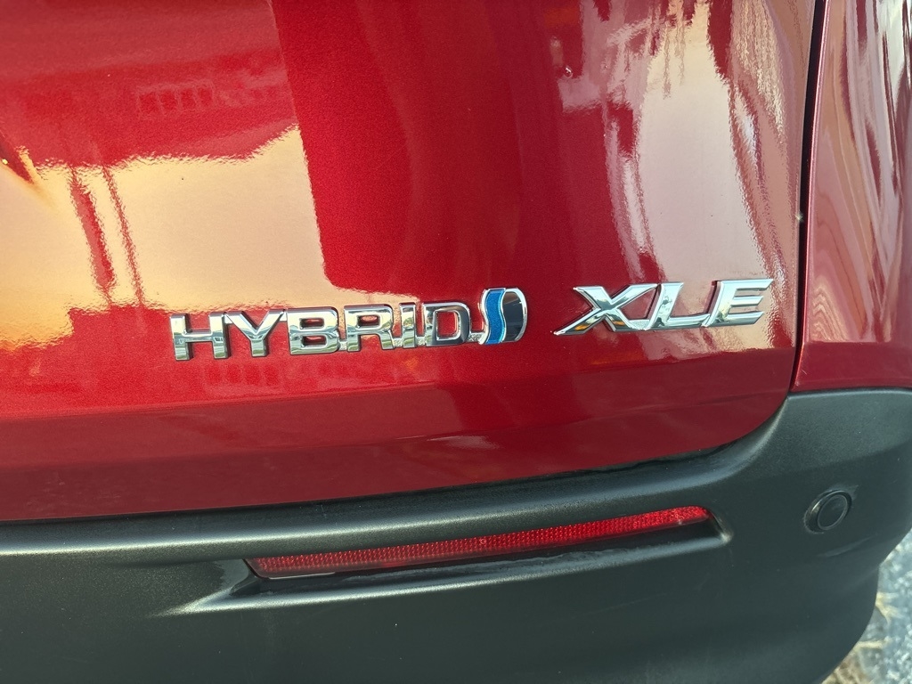 Toyota Sienna XLE FWD 8-Passenger (Natl) 2023