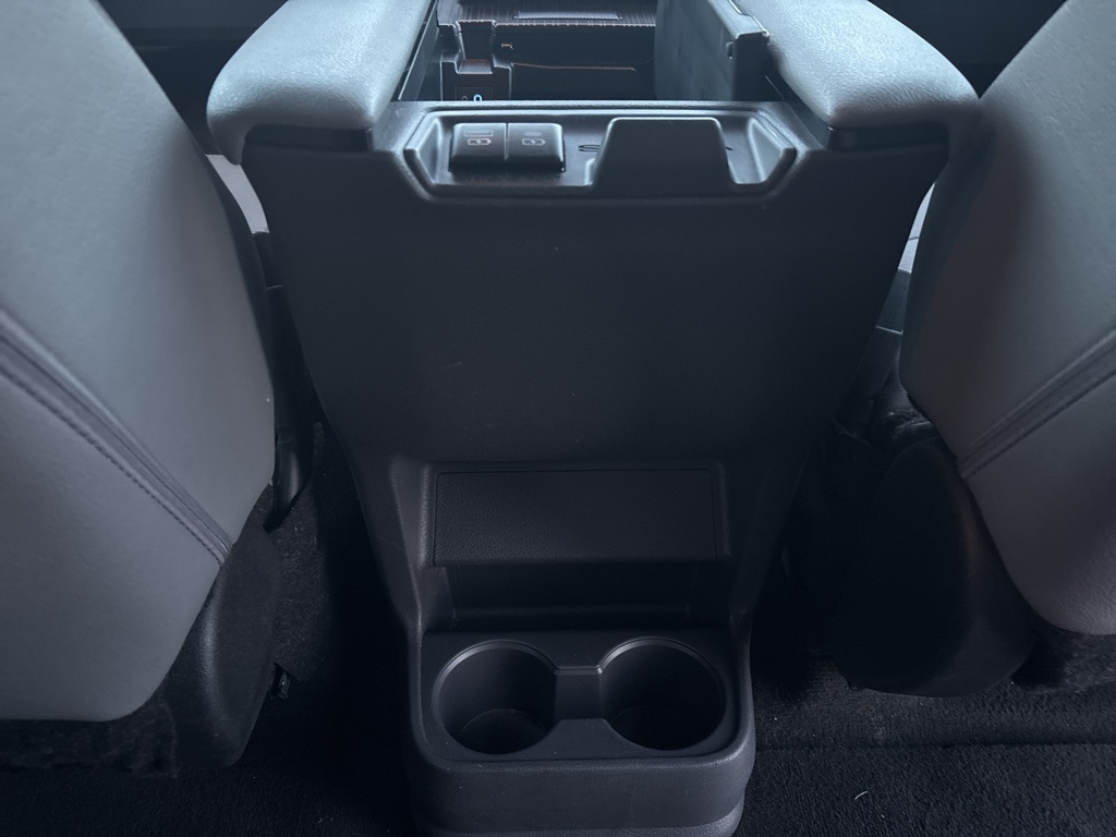 Toyota Sienna XLE FWD 8-Passenger (Natl) 2023