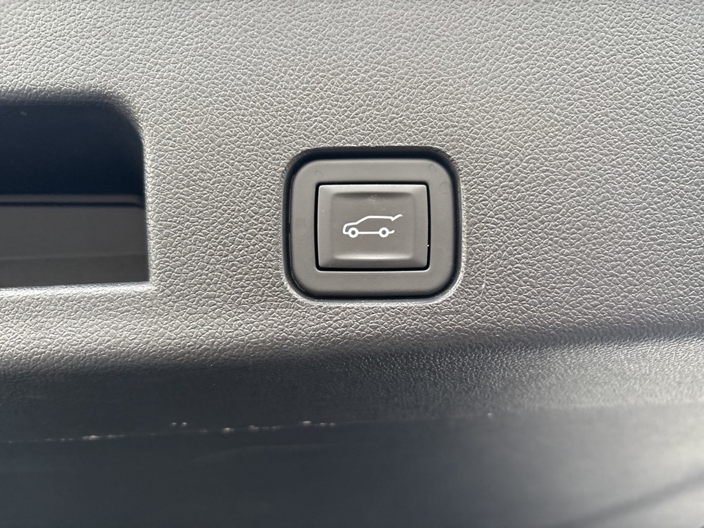 Chevrolet Traverse AWD 4dr LT w/2LT 2025 Chevrolet Traverse AWD 4dr LT w/2LT 2025