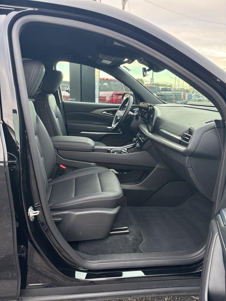 Chevrolet Traverse AWD 4dr LT w/2LT 2025