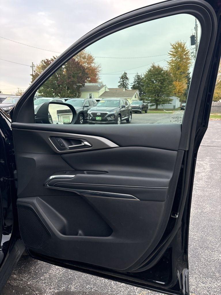 Chevrolet Traverse AWD 4dr LT w/2LT 2025