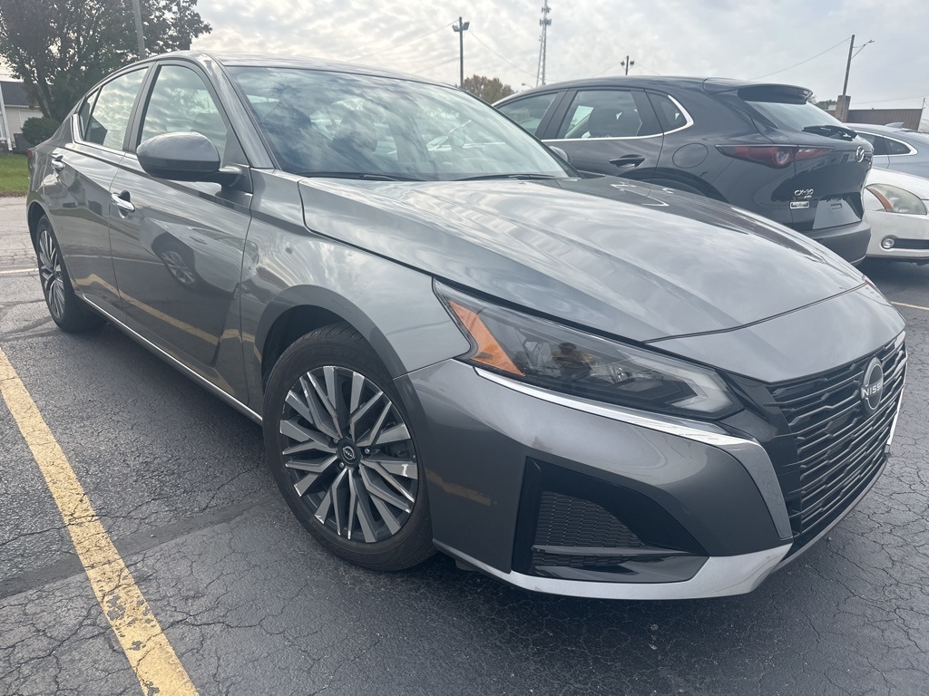 2023 Nissan Altima 2.5 SV Sedan