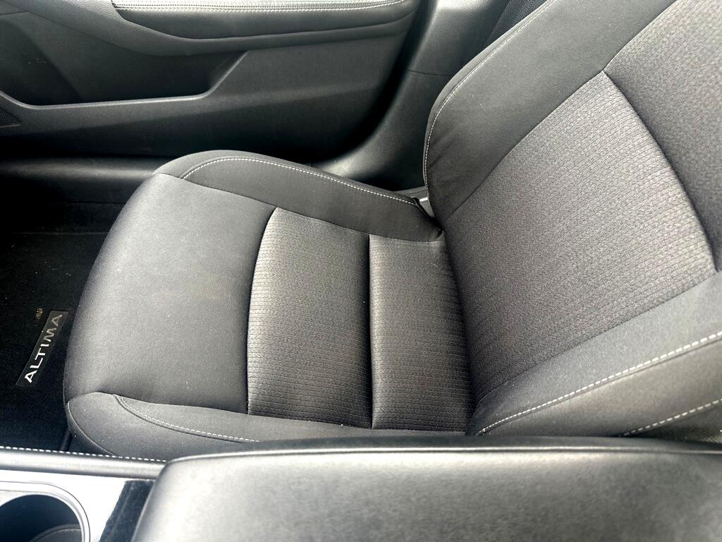 Nissan Altima 2.5 SV Sedan 2023