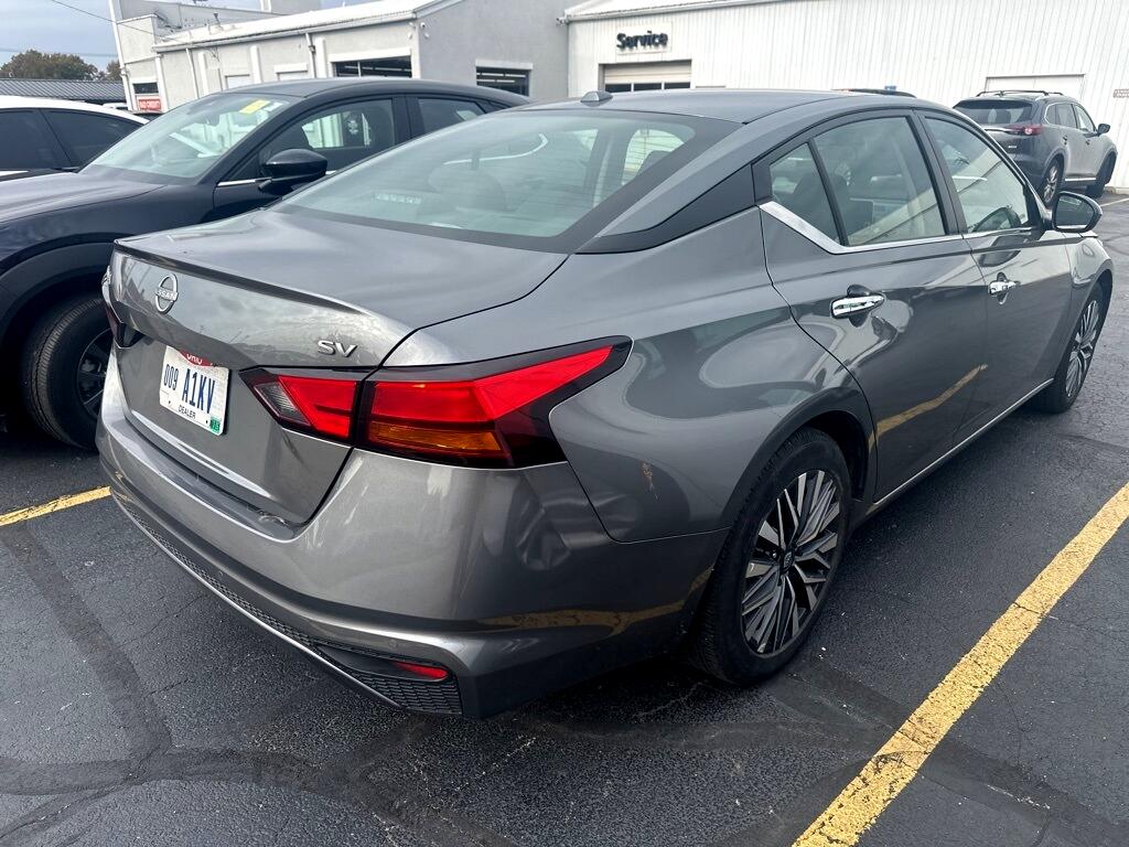 Nissan Altima 2.5 SV Sedan 2023
