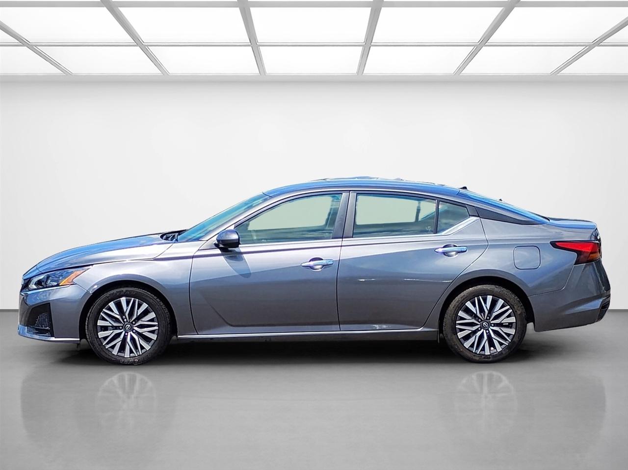 Nissan Altima 2.5 SV Sedan 2023
