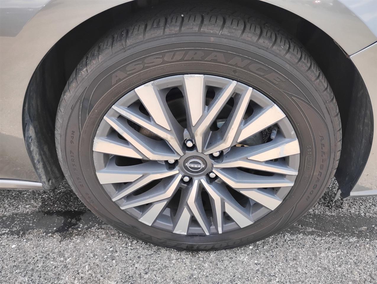 Nissan Altima 2.5 SV Sedan 2023