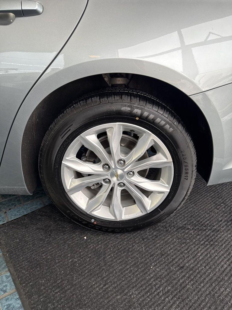 Chevrolet Malibu 4dr Sdn 1LT 2025