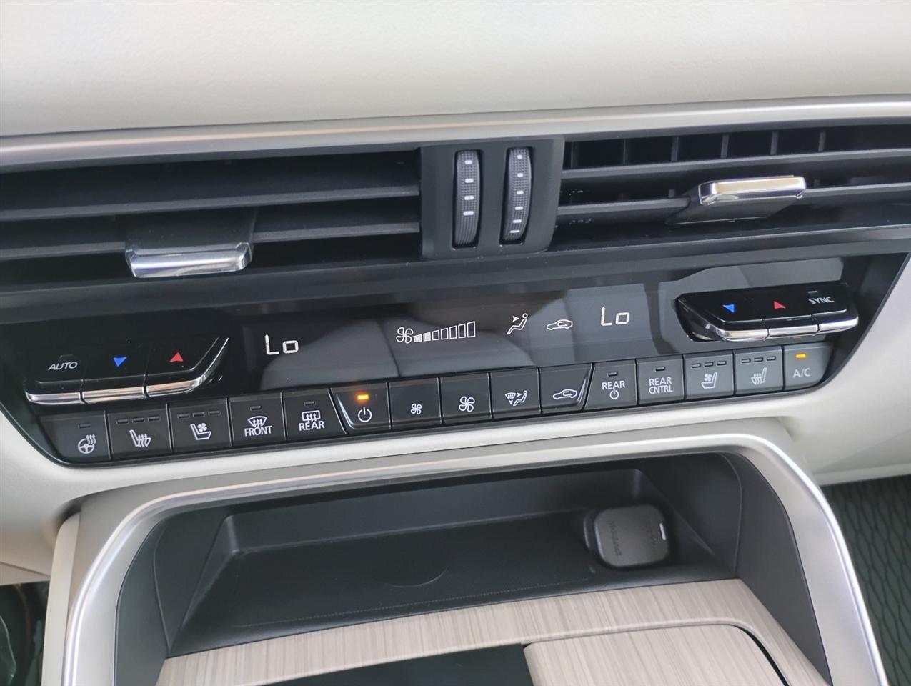 Mazda CX-90 PHEV Premium Plus AWD 2026