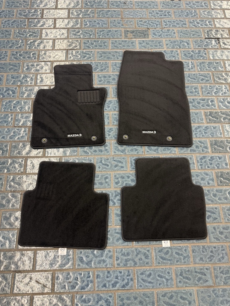 Mazda Mazda3 Sedan 2.5 S Preferred FWD 2026