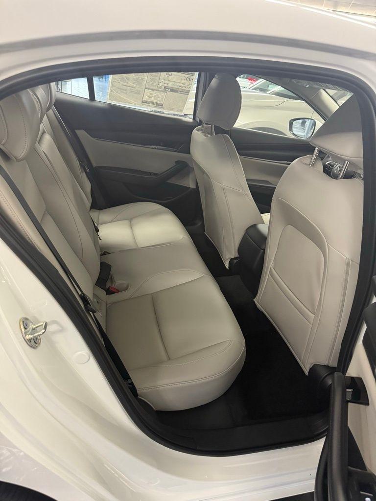 Mazda Mazda3 Sedan 2.5 S Preferred FWD 2026