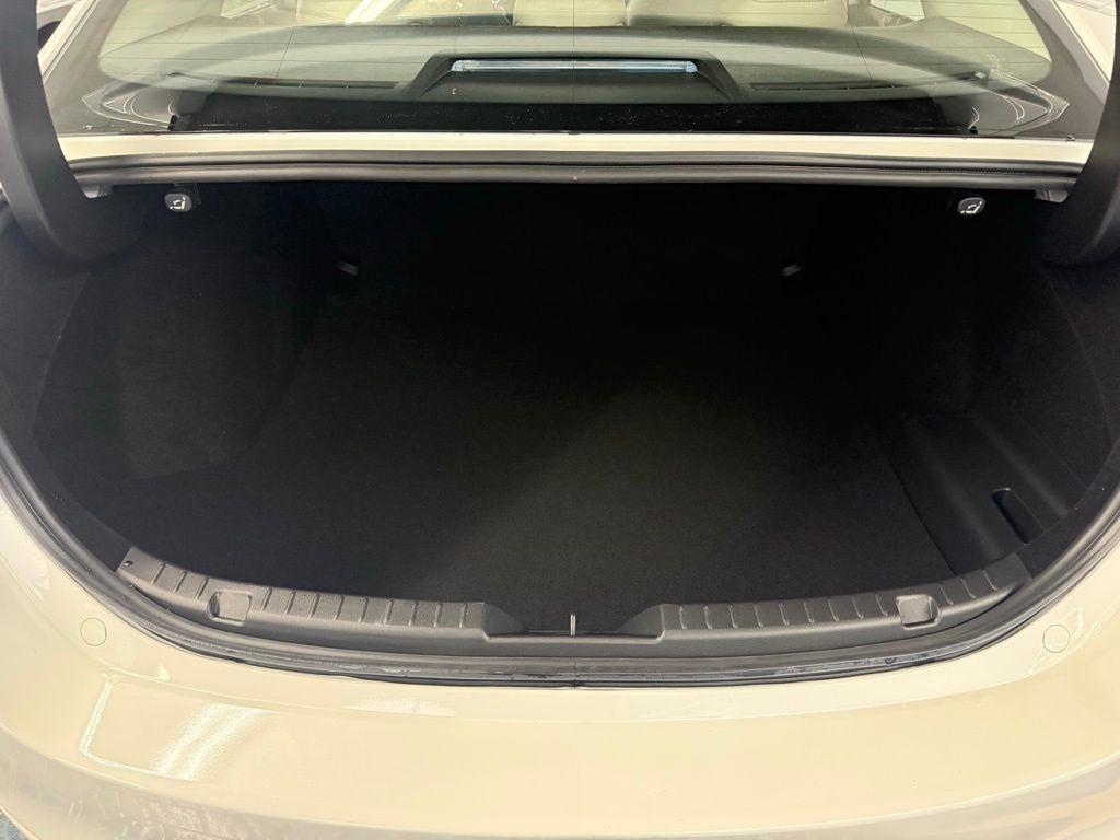 Mazda Mazda3 Sedan 2.5 S Preferred FWD 2026