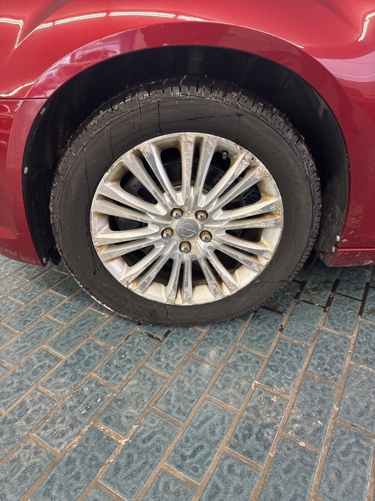 Chrysler 300 4dr Sdn 300C AWD 2014