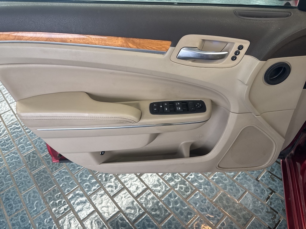 Chrysler 300 4dr Sdn 300C AWD 2014