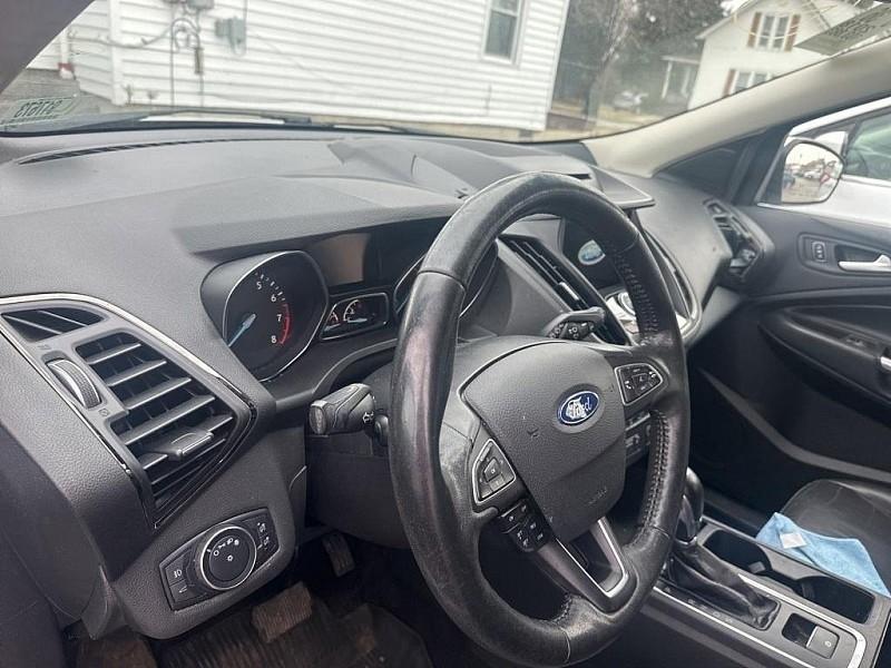 Ford Escape Titanium 4WD 2018