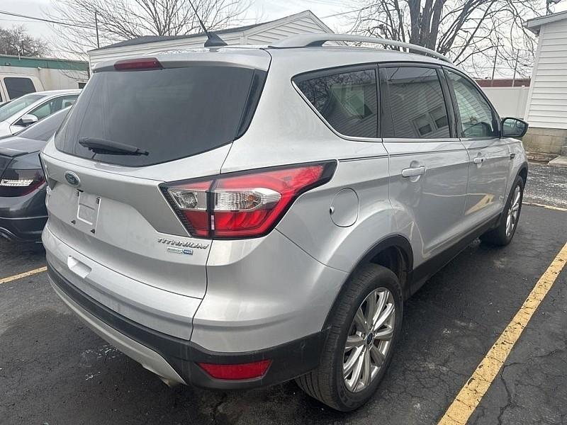 Ford Escape Titanium 4WD 2018