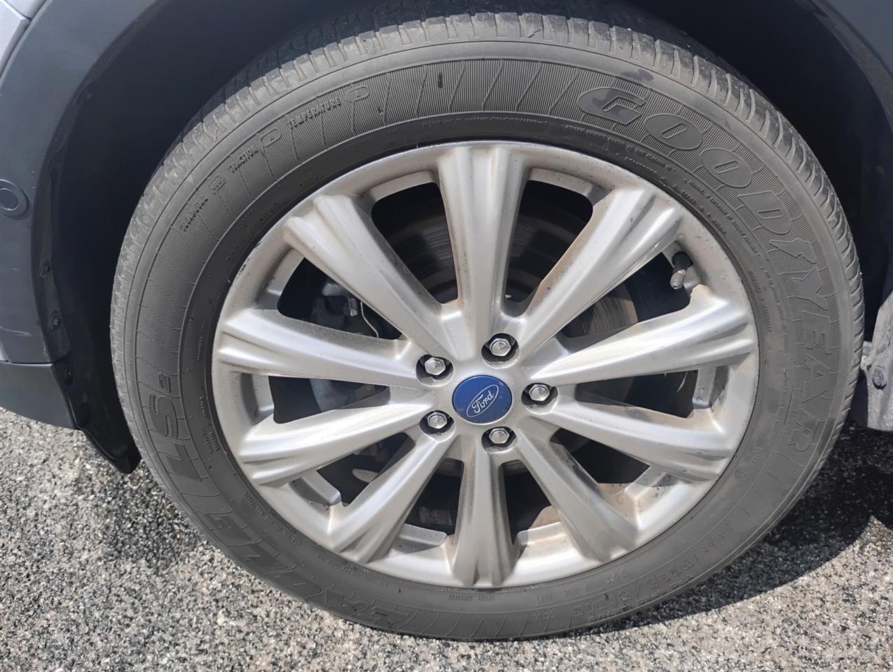 Ford Escape Titanium 4WD 2018