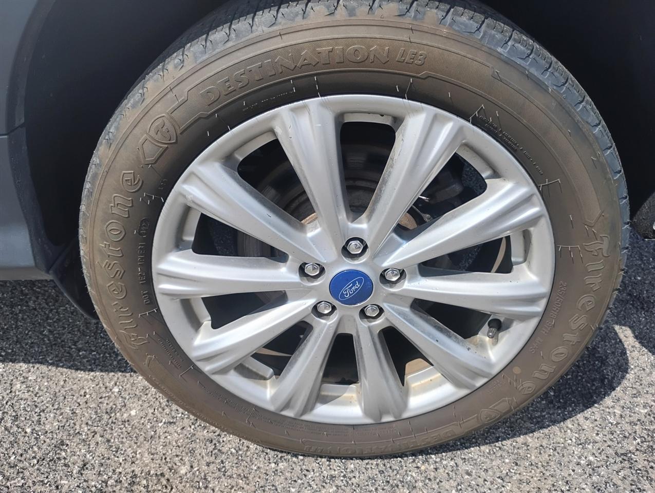 Ford Escape Titanium 4WD 2018
