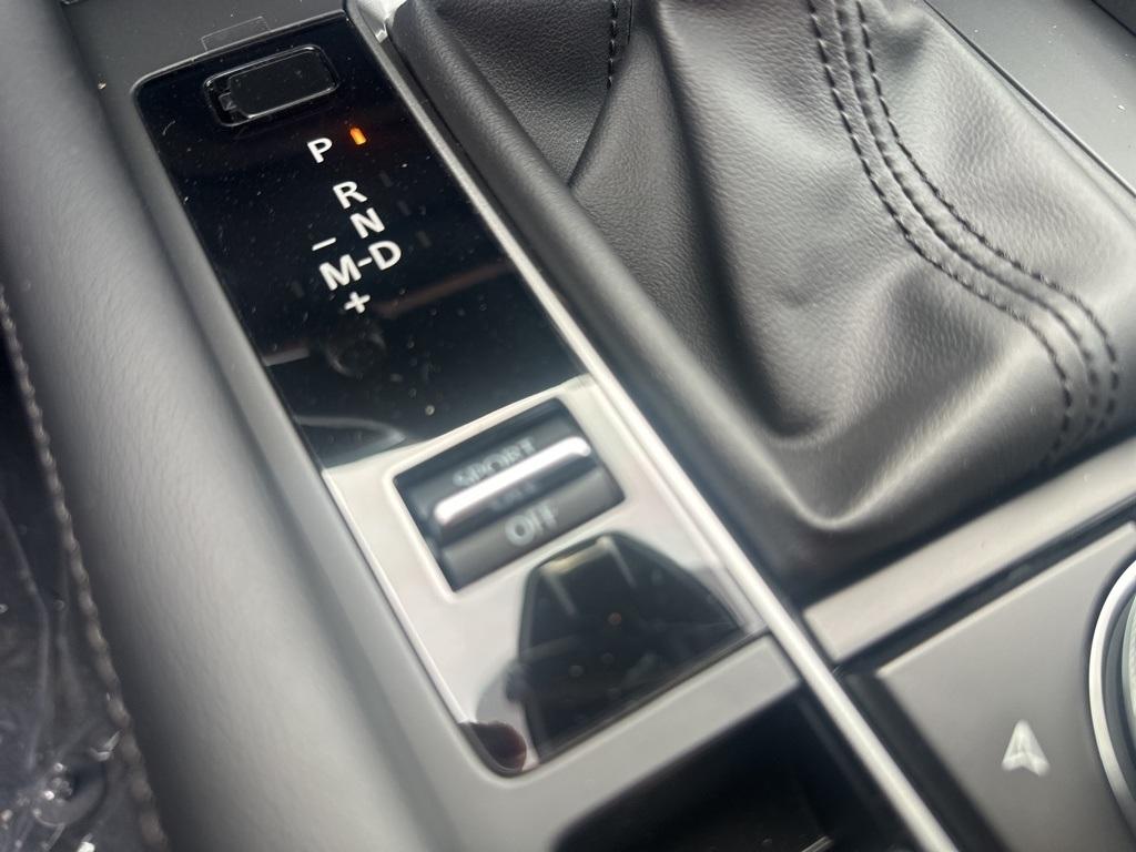 Mazda Mazda3 Sedan 2.5 S Preferred FWD 2026