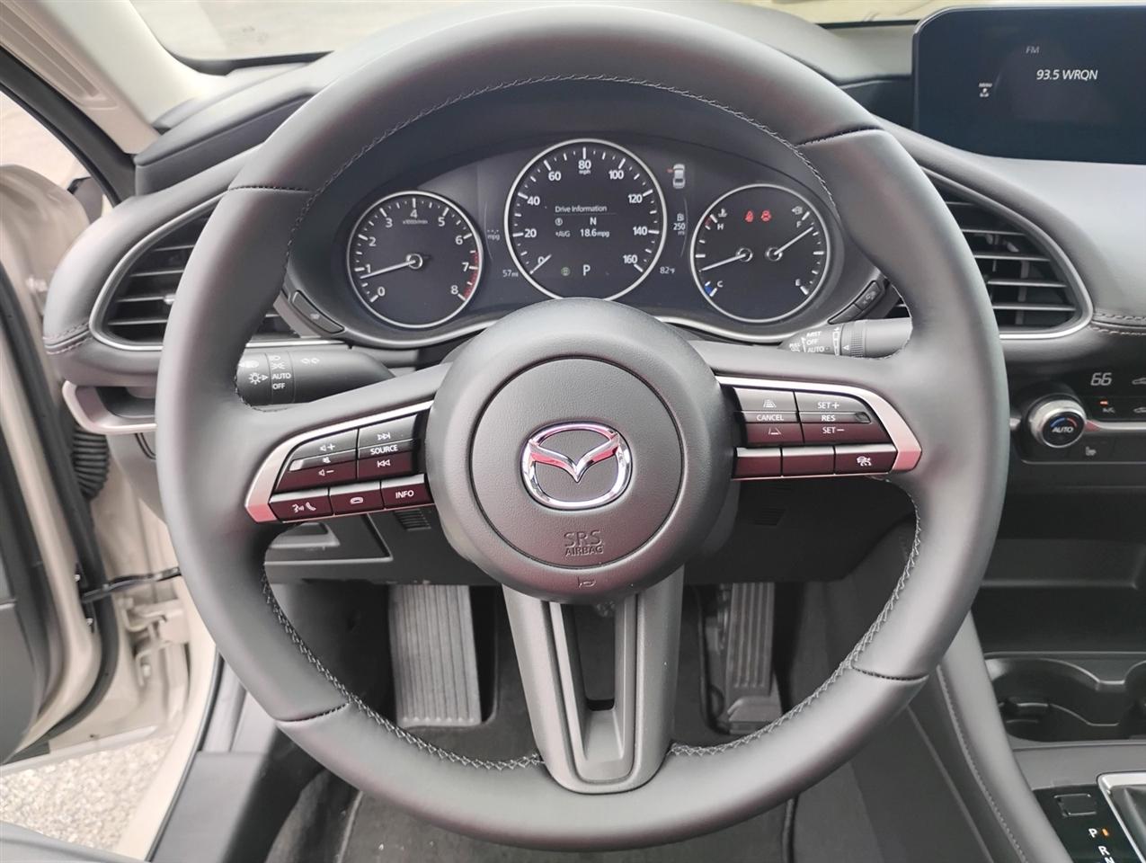 Mazda Mazda3 Sedan 2.5 S Preferred FWD 2026