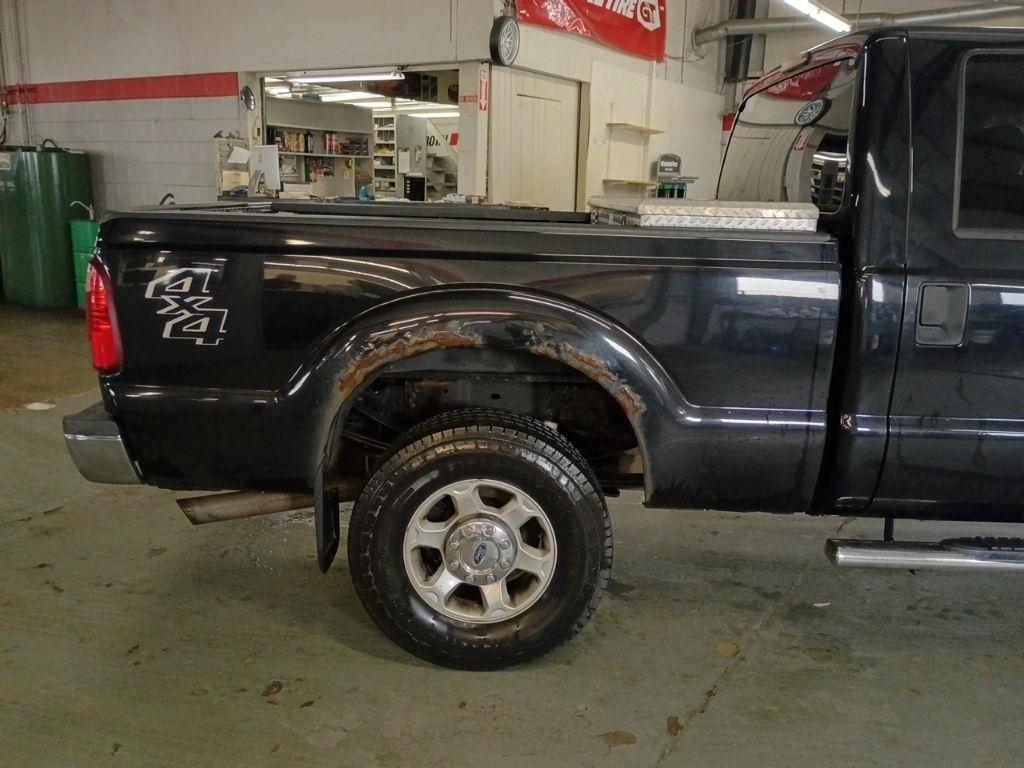 Ford Super Duty F-250 SRW 4WD Crew Cab 172" Platinum 2016