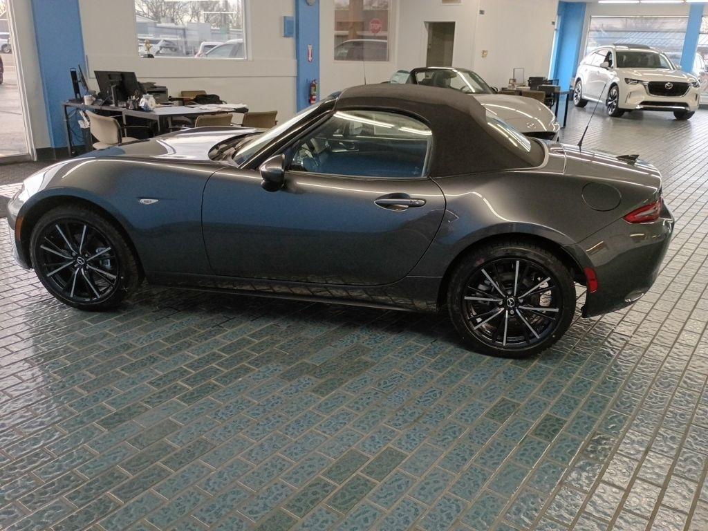 Mazda MX-5 Miata Grand Touring Auto 2026