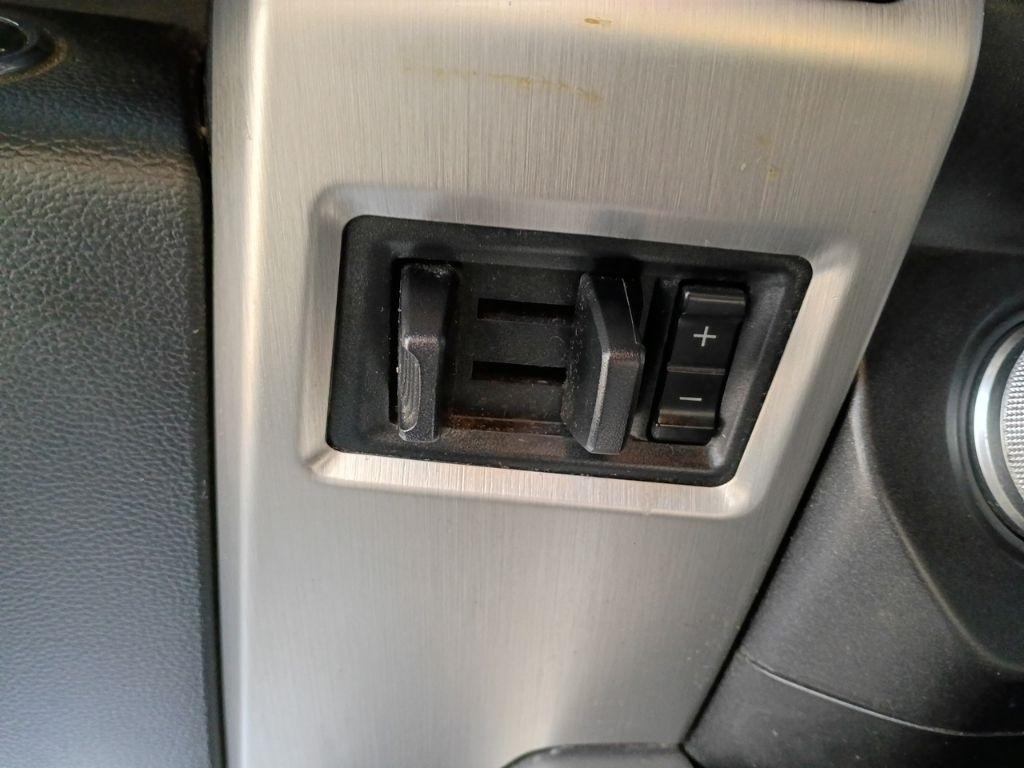 Ford Super Duty F-250 SRW King Ranch 4WD Crew Cab 8' Box 2017