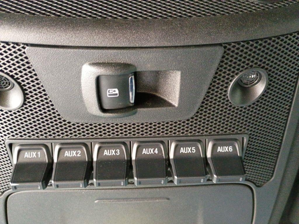 Ford Super Duty F-250 SRW King Ranch 4WD Crew Cab 8' Box 2017